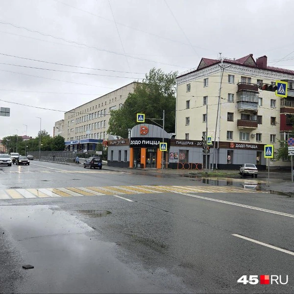 Перекресток Маркса — Володарского | Источник: Алена Кисель, 45.RU