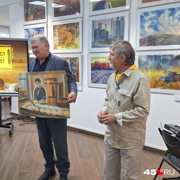 Еще один подарок получил Вадим Сердюков, руководитель сельхозпредприятия из Ольховки Шадринского округа | Источник: Александр Лисихин /45.ru