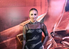 Бузовой приписали усыновление, Самойловой — измены, а Бородиной — беременность: мошенники изгаляются над соцсетями звезд