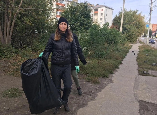В первом городском субботнике в Рязани приняли участие 2 тыс. человек | ya62.ru