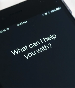 Феминистки возмущены, что Siri не считает себя феминисткой