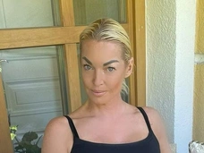 Анастасия Волочкова – «Би-2»: «Валите из России и занимайтесь своей фигней»