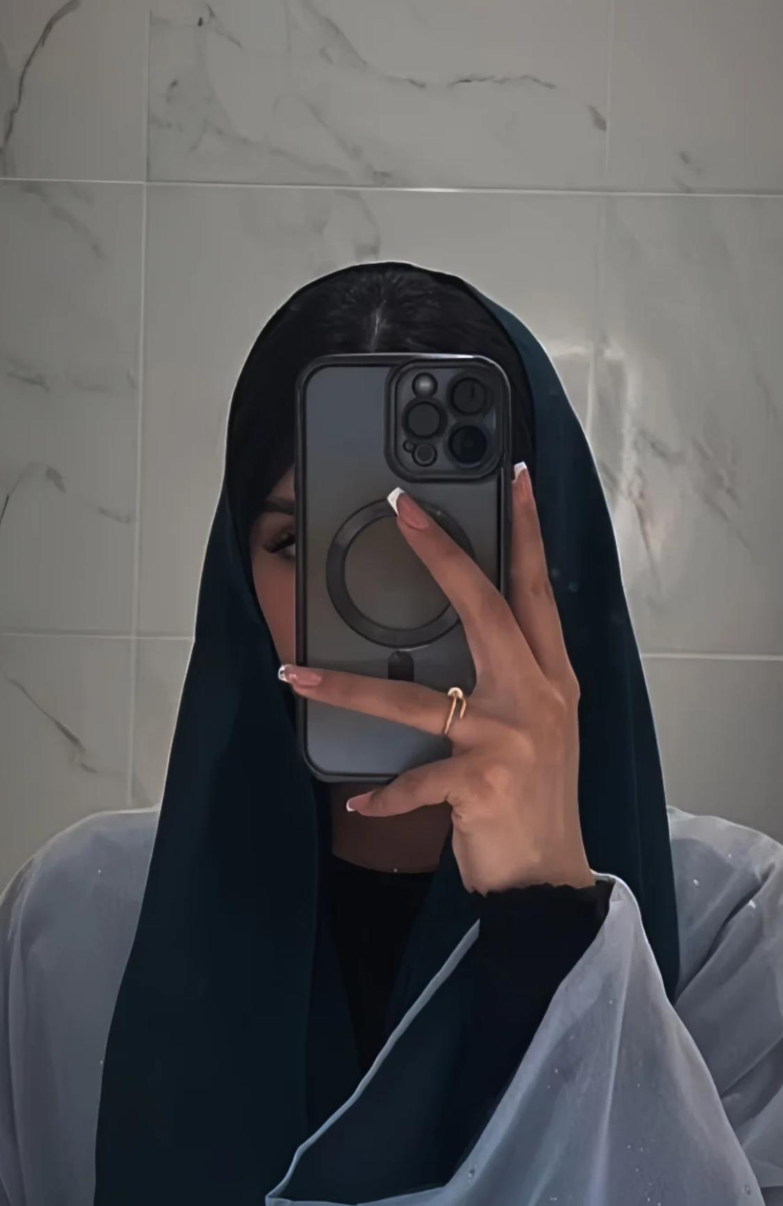 «Тайна шейхов»: как одеваются арабские женщины дома при мужьях | Источник: Социальные сети