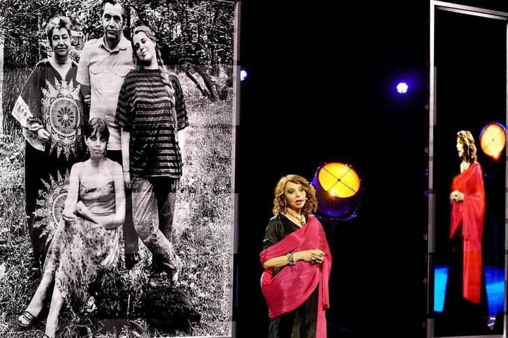 У Роберта Рождественского две дочери