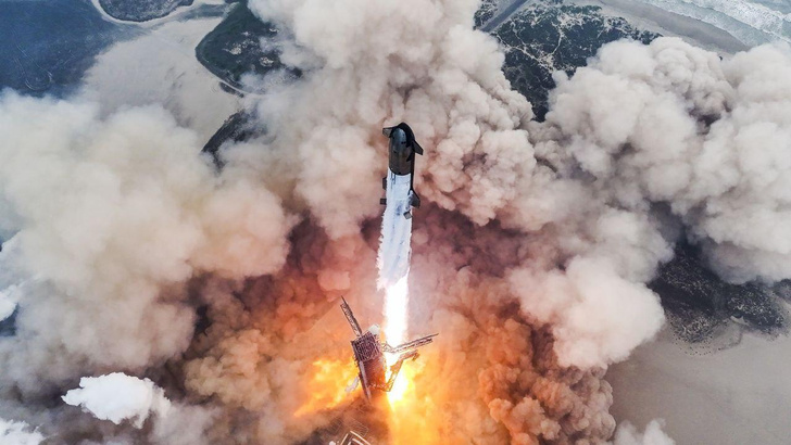 Почти идеальный полет: компания SpaceX в 4-й раз испытала сверхтяжелую ракету и корабль Starship