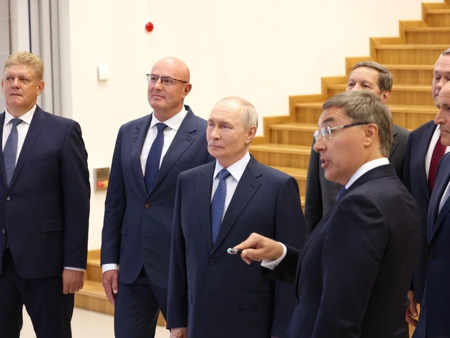 Владимир Путин оценил СКИФ и СУНЦ НГУ | Источник: kremlin.ru