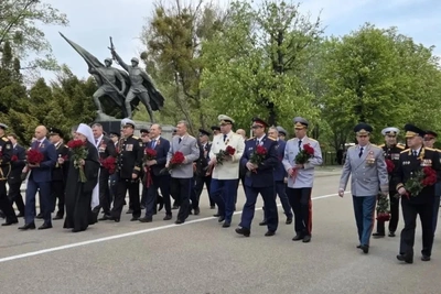 Генерал-майор Вадим Ятайкин на параде Победы в Калининграде