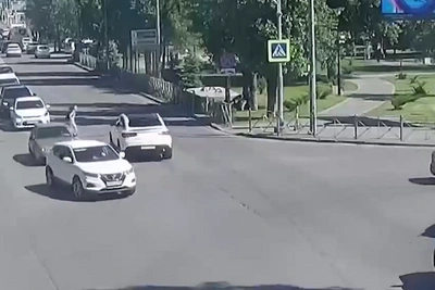 Девушка на «Мерседесе» сбила 11-летнюю школьницу в Волгограде