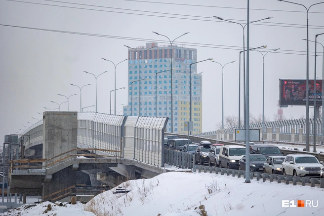 Первую эстакаду открыли осенью 2023 года | Источник: Владислав Лоншаков / E1.RU