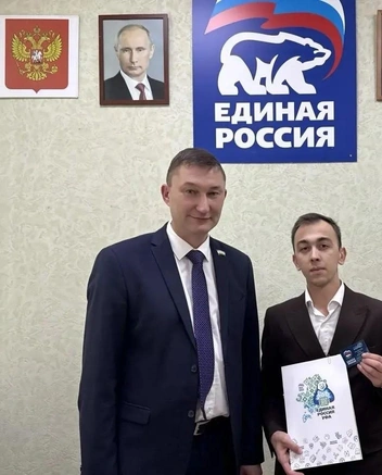 Адель — очень высокий человек | Источник: Адель Измайлов / ВКонтакте