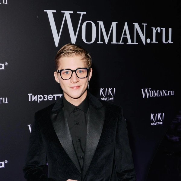 Олег Савостюк