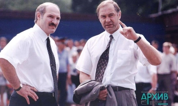 Александр Лукашенко и Владимир Елагин&nbsp;— 1999 год, Оренбург | Источник: ОГАОО. Ф.Р-2947. Оп. 1. Д. 7. Л. 5, 6; Д. 8. Л. 4–4об.; Д. 11. Л. 1.