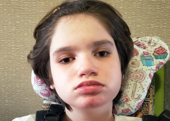 «Полную стоимость сертификат не покрывает». 11-летней петербурженке нужна помощь | Источник: семейный архив