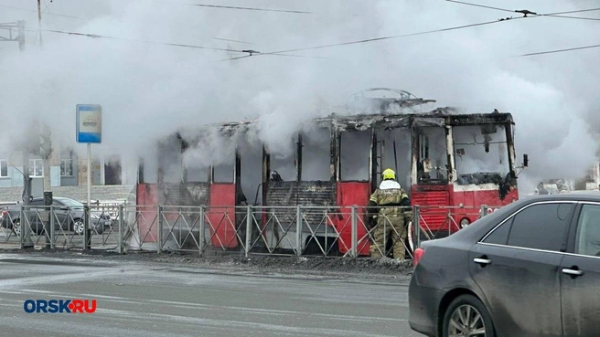 Дым от пожара был виден в разных районах города | Источник: Orsk.ru