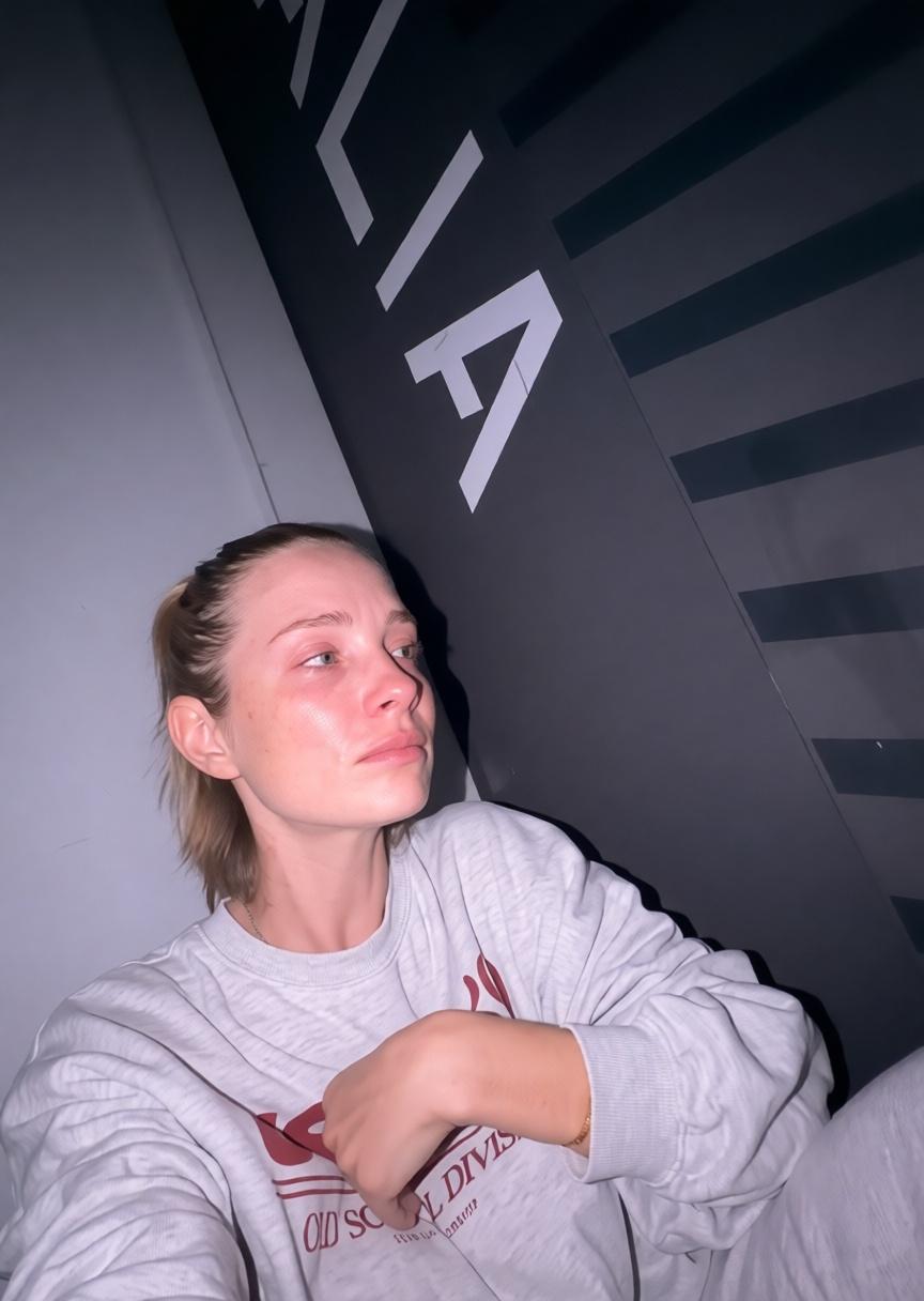 «Мне очень нужна ваша помощь!»: Кристина Черкасова беспомощно рыдает