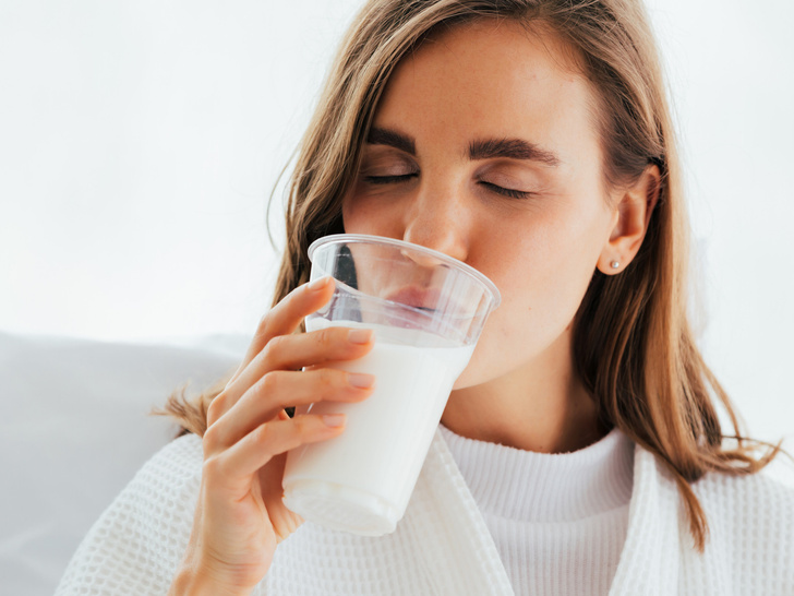 3 мифа о молоке, в которые пора перестать верить (и 3 реальных опасности)