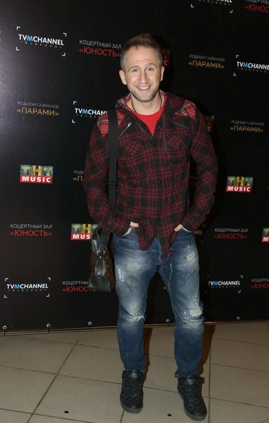 Оскар Кучера | www.starhit.ru