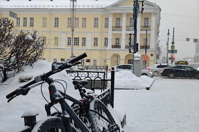Yekaterinburg Snowed In! 10 Fairy-Tale Shots from Snowy Streets