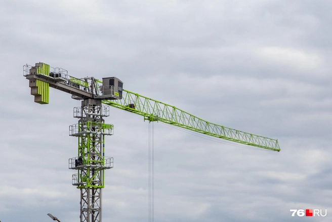 Строительный кран | Источник: Кирилл Поверинов / 76.RU