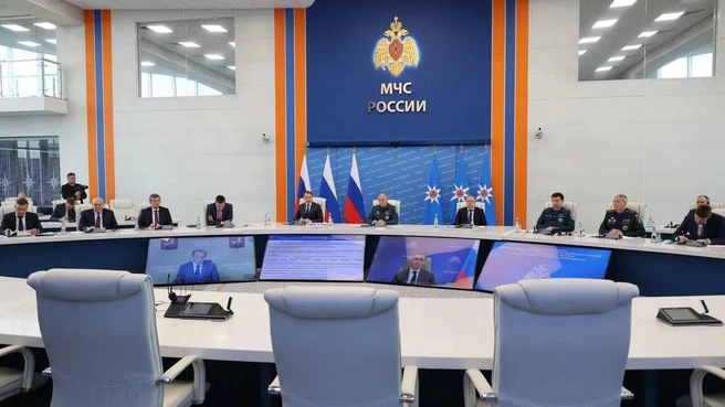 Последствия паводка обсудили на совещании с Дмитрием Патрушевым | Источник: Александр Моор / T.me