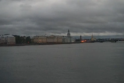 Петербург: облачная пятница и до +15