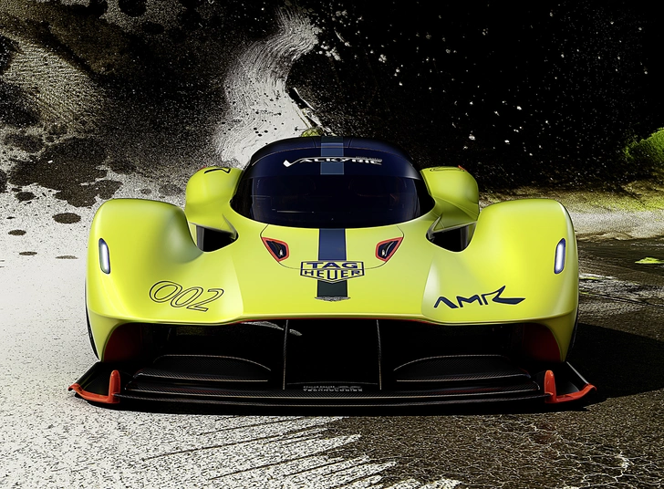 Aston Martin Valkyrie: прилет «Валькирии»