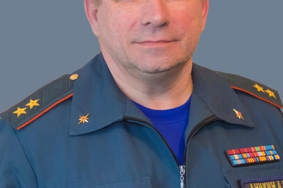 Путин освободил от должности главу петербургского МЧС