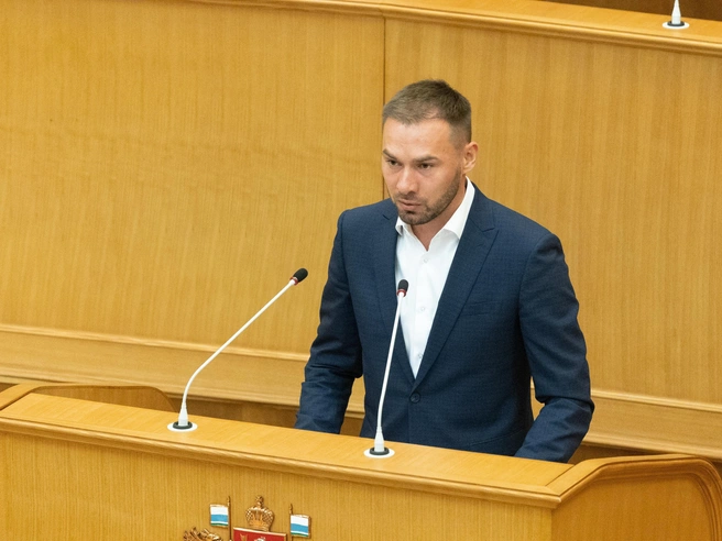 Биатлонист Антон Шипулин пошел на понижение из Госдумы | Источник: Владислав Лоншаков / E1.RU