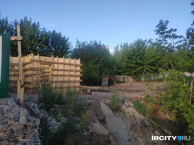 В центре Иркутска восстанавливают старинный особняк | Источник: Алёна Кашпарова / «ИрСити»