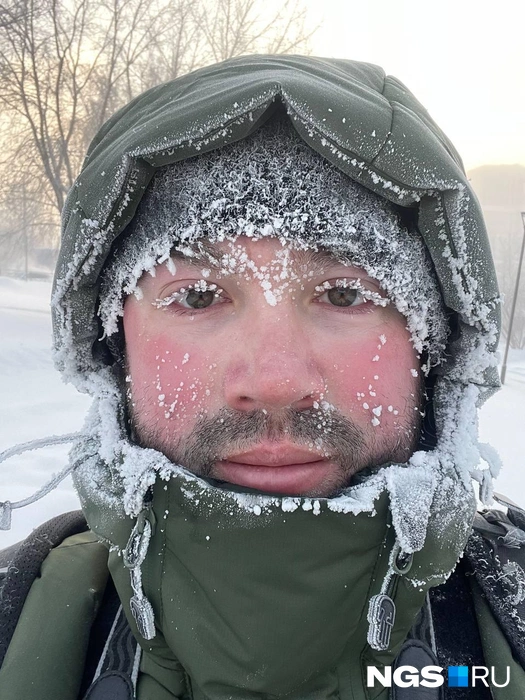 А так выглядел наш фотограф после двухчасовой прогулки по городу | Источник: Александр Ощепков / NGS.RU