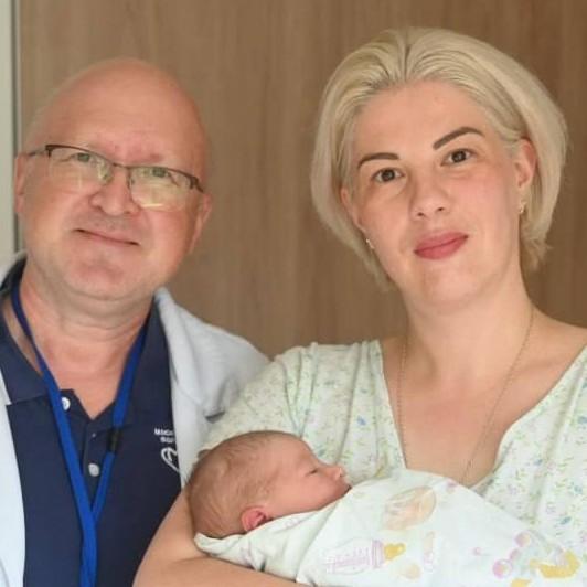 «Муж был на всех родах»: 41-летняя москвичка, ставшая мамой в 15-й раз, о финансовых трудностях и жизни детей в большой семье