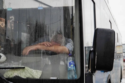 Водитель автобуса в Петербурге осужден за падение пассажирки