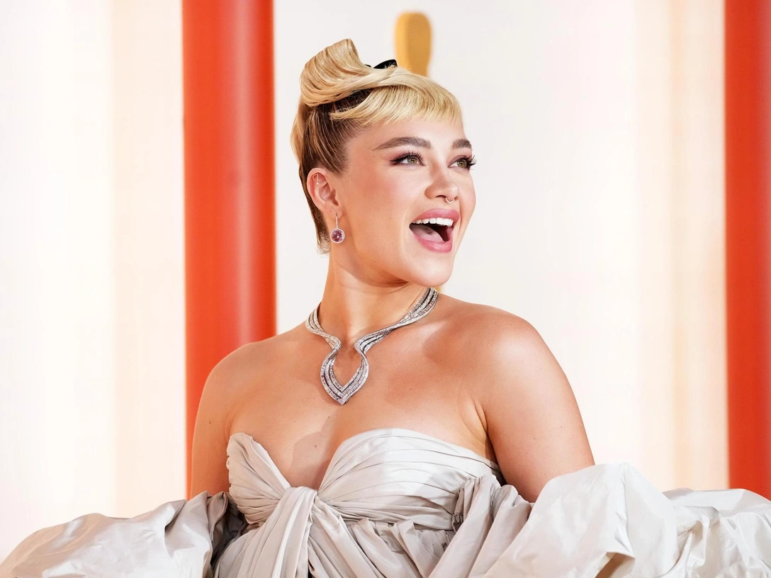 «Оскар-2023»: лучшие звездные образы на ковровой дорожке премии | marieclaire.ru