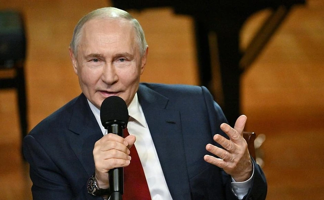 В Сириусе Путин пообщался с учащимися образовательного центра и педагогами | Источник: Кристина Кормилицына, МИА «Россия сегодня»