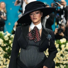Главная сенсация Met Gala: Рианна сообщила о третьей беременности