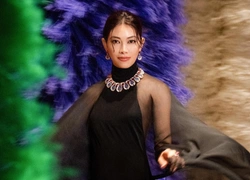 Топ-модель по-японски: первая красавица Хикари Мори в ювелирном шедевре