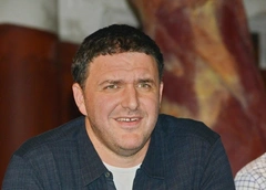 Максим Виторган оплатил дорогостоящую госпитализацию отца в Киеве
