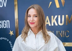Юлия Ковальчук: «В 25 мне казалось, что 42 — это старость несусветная. Но сейчас мне намного легче и свободней»