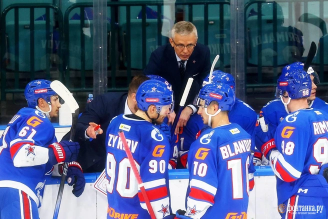 Ларионов отказался уходить в отставку: «Бросить команду в тяжелый момент не по мне» | Источник: Дарья Драй / «Фонтанка.ру»