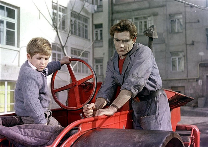 10 навыков, которыми владел каждый школьник в СССР