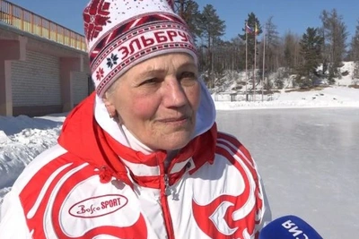 Читинская конькобежка Людмила Титова празднует 80-летие