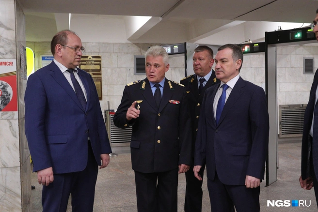 О новой системе мэру рассказал начальник новосибирского метро Аркадий Чмыхайло | Источник: Андрей Бортко / NGS.RU