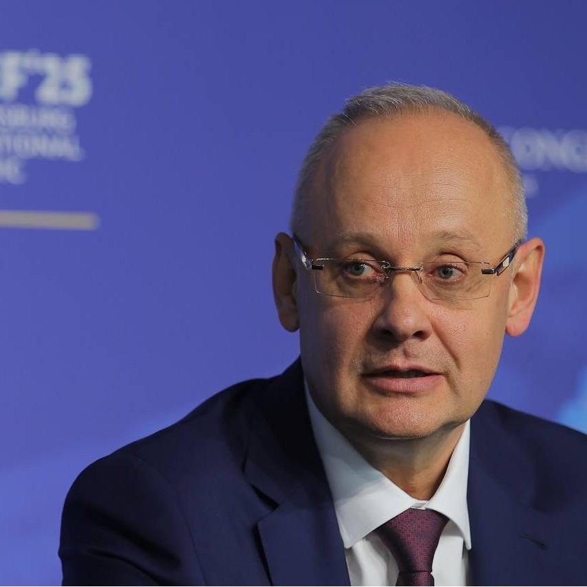 <p>Антон Кобяков</p>