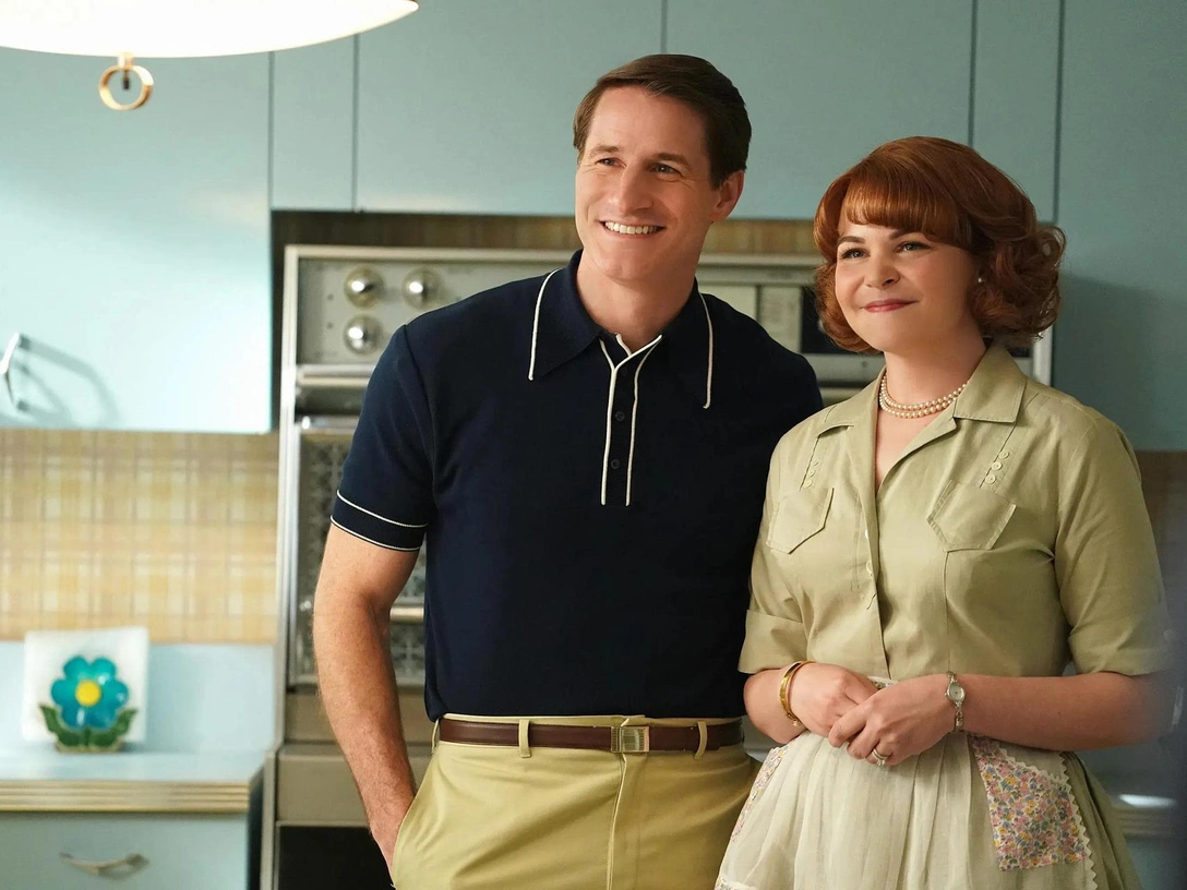 Кадр из сериала «Почему женщины убивают» | marieclaire.ru