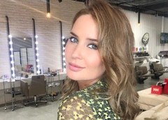 Бывшая Эмина Агаларова опровергла, что олигарх разводится с беременной женой из-за нее