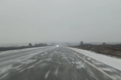 Из-за гололеда под Волгоградом перевернулись три фуры