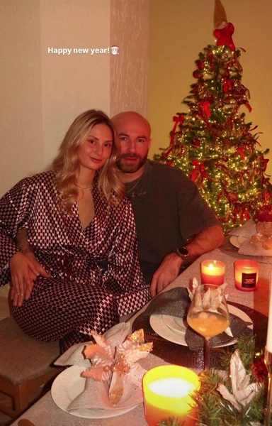 Стас перестал скрывать новый роман