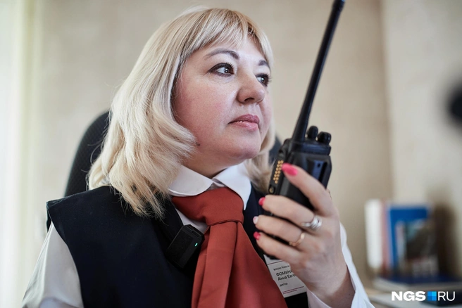 Голос Анны каждый день слышат тысячи людей | Источник: Александр Ощепков / NGS.RU