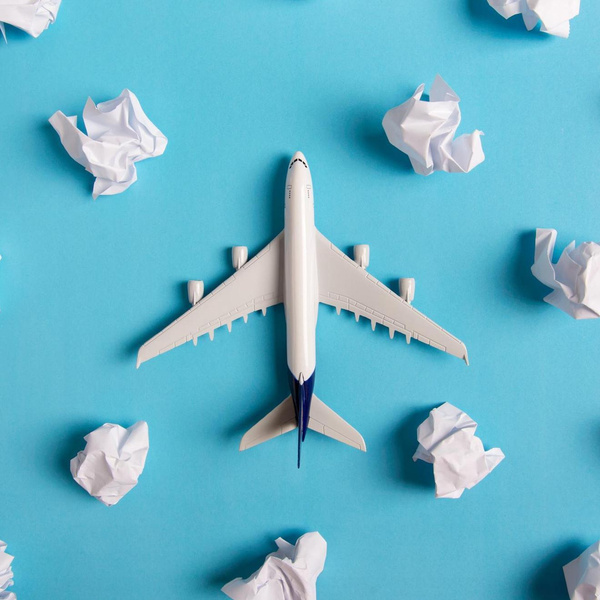 Гадаем на бумажных самолетиках: куда ты отправишься в следующее путешествие? ✈️
