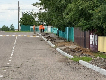 В селе укладывают тротуар | Источник: 75.RU / Telegram
